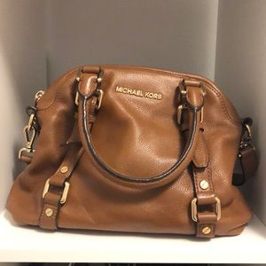 Gorgeous Michael Kors Camel crossbody bag